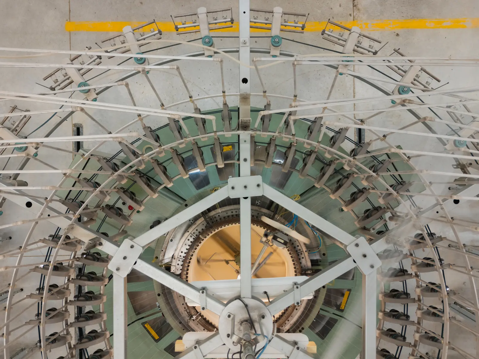 25,000 KG ENGINEERED EVERY DAY — ONE FLOOR, ONE STANDARD